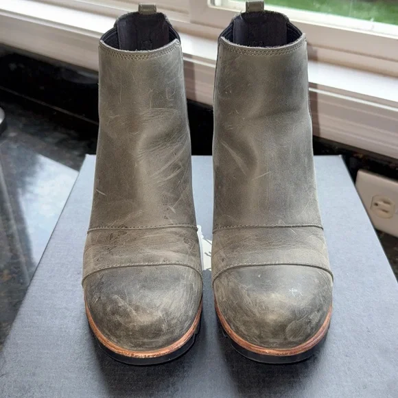 Women’s SOREL Lea Wedge. Size 9. Grey  Super cute and Comfortable. - Picture 4 of 8